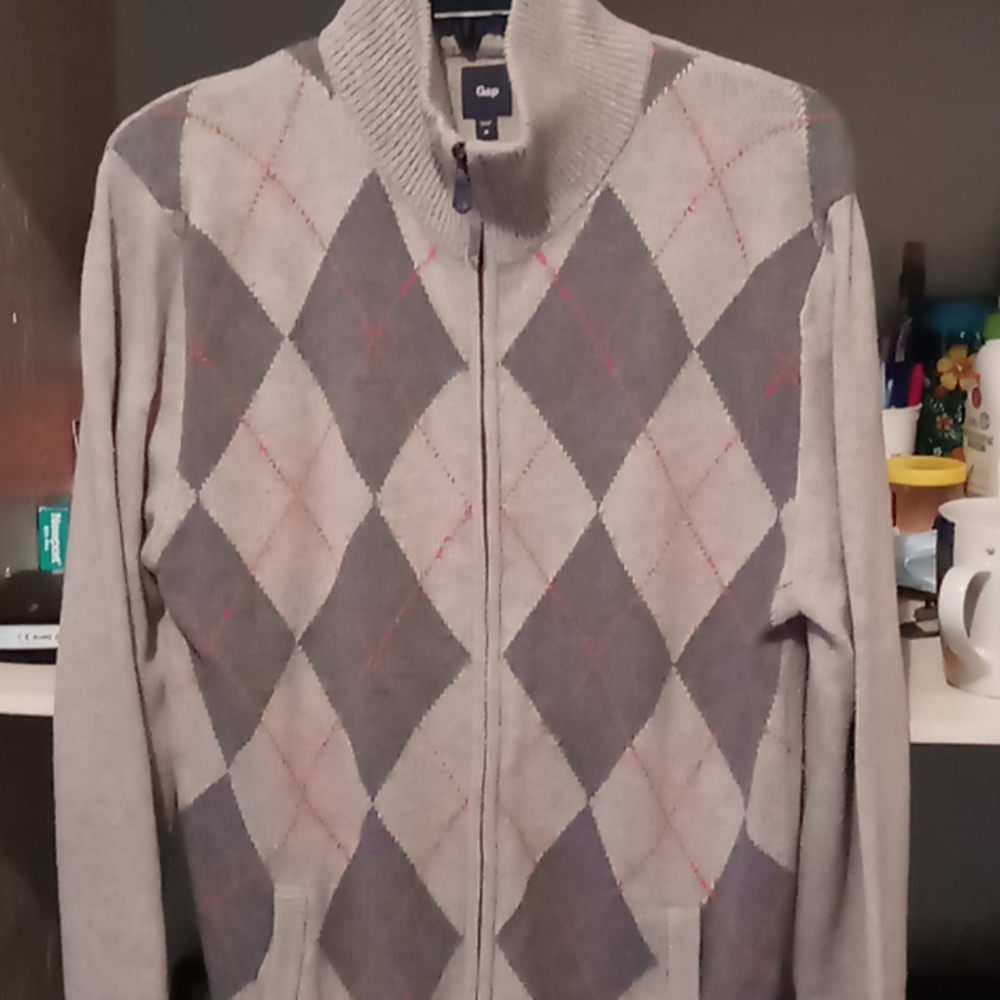 Gap Sweater